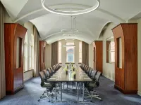 Hotel AKA Back Bay Отели рядом с достопримечательностью «Небоскреб Prudential Tower»