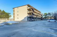 Pool, Sunset Views & Prime Setting! Ocean City Gem - Apartments