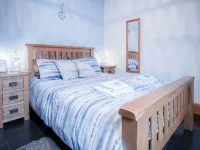 Primrose - 1 Bedroom Cottage - Llanteg Hoteles en Amroth