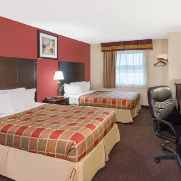 Travelodge by Wyndham Romulus Detroit Airport