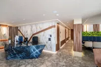 Mattis Hotel - 4-Star