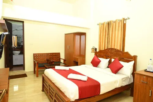 Retreat Villa - Condos