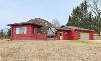Unique Dome Home in Menomonie: 2 Mi to Main St!