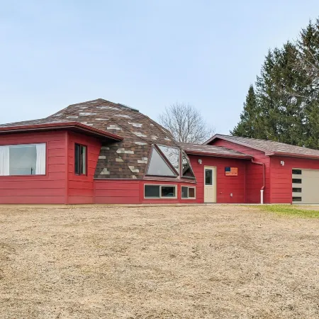 Unique Dome Home in Menomonie: 2 Mi to Main St!
