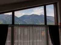 Villa Raphael w Sauna Near Pirin Golf Resort Hotels in Razlog