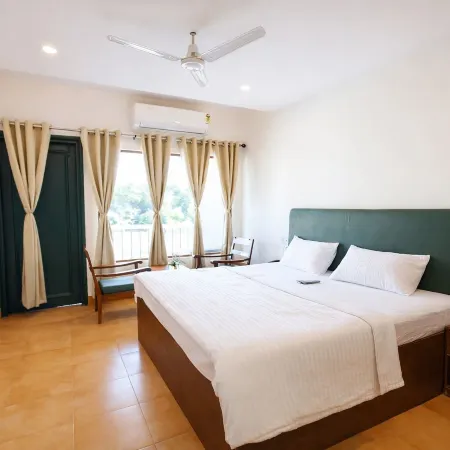 Hotel Maharaja Отели в г. Рева