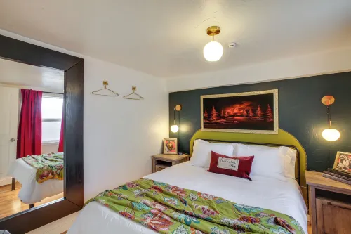 3 Mi to Downtown Spokane! Cozy Couples Retreat