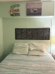 1.3 Miles to Beach & Conveniently Located to  Fishing,Restaurants & Shopping!