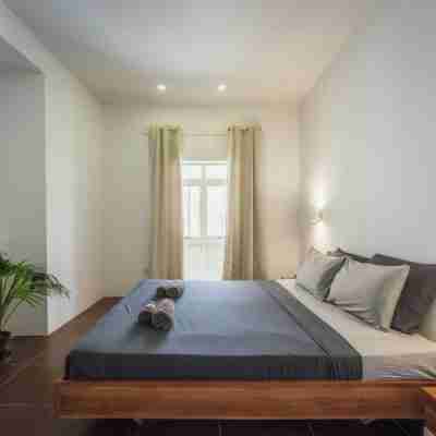 Charming Bormla Stay Terrace BBQ Pool Table Rooms
