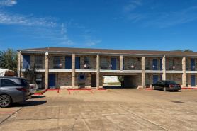 Golden Motel Near Houston Medical Center