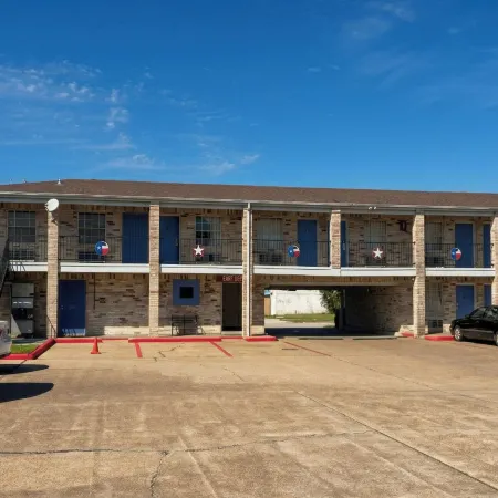 Golden Motel Near Houston Medical Center