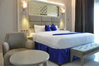SpringHill Hotel & Suites-Guest Room