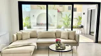Villa Paradis with pool Hotel di 
