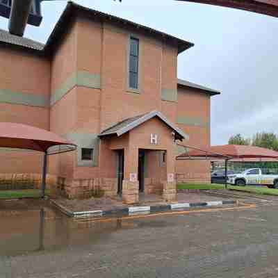 Serene 1-Bedroom Apartment in Bloemfontein Hotel Exterior