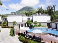Grand Master Villa Tomohon Hotels in Tomohon