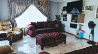 Cozy & Peaceful Home Perfect for Work or Relaxation - Homestays