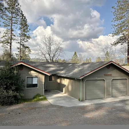 Prime Location Yosemite Adventure by Casa Oso
