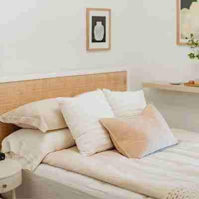 NEW! Boutique Inspired 2BR Loft, Lake Geneva Rooms