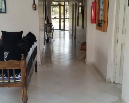 Raha Leo Inn Nổi bật Photos