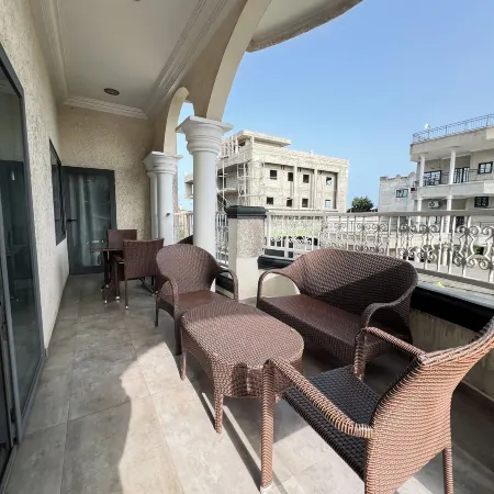 MB PRESTIGE LIVING