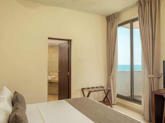 Marine Suites