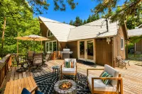 Trobele 3 Bedroom Home by NW Comfy Cabins by RedAwning