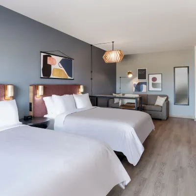 Comfort Suites Hotels near Barnacle Bay