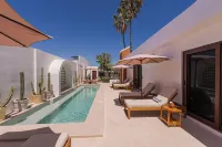 Abasolo ClubHouse - Pools