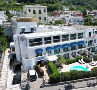 Bougainville Luxury Boutique Hotel