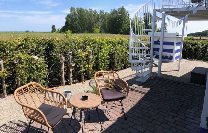 Serene waterview Retreat 2 bedrooms in Mönkebude, Germany