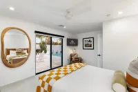 NEW The Dreyfus Resort Pool Designer Home - Bungalows