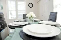 Jacuzzi,crib,walk to Chineese,kebab Rest,food Lion - Homestays