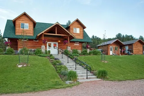 Black Hills Trailside Park Resort - Homestays