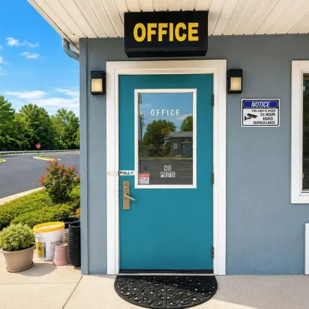 Relax Inn Dover Near Speedway