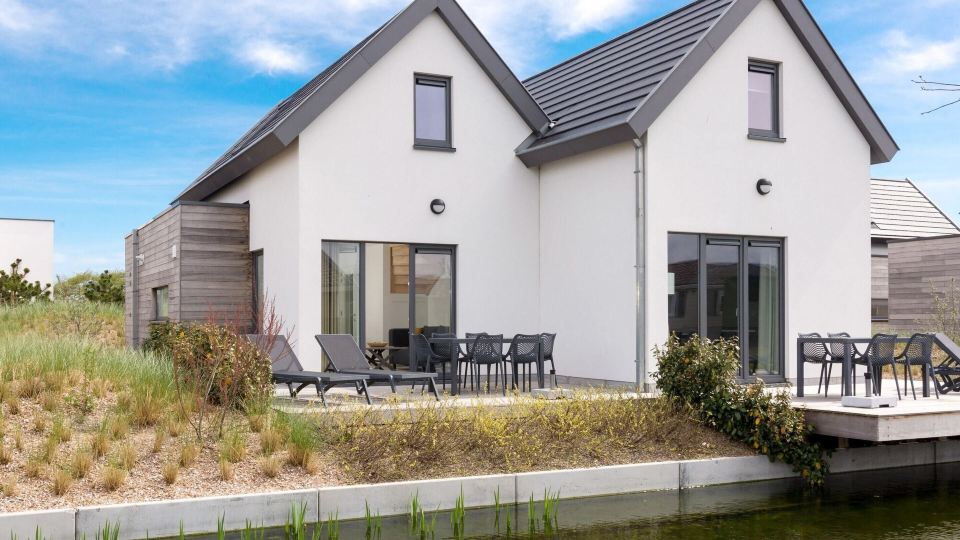 Holiday Home Near North Sea Beach, Breeduyn
