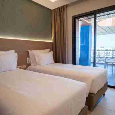 Zephyr Martil Rooms
