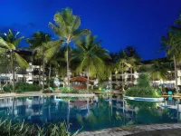Akar Hotels & Resort Lampung - piscina
