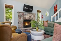 Sleeps 10 Sauna Hot Tub Arcade Firepit - 3-Star