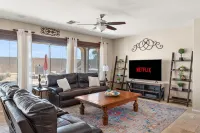 Sleeps 14 Pool Spa Fire Pit Billiards EV Plug - Bungalows