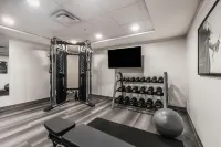 Staybridge Suites DAWSON CREEK by IHG - ที่มีฟิตเนส
