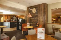 Premier Inn Guildford North (A3) - parking
