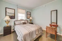 Pets Welcome! Hinton Home w/ Mtn Views - 3-Star