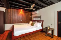 Alaya stays Mangaly Heritage 3BHK Villa - balcony
