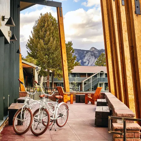 Trailborn Rocky Mountains Outpost