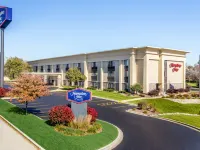 Hampton Inn Milwaukee-Airport Hotels near Milwaukee Mitchell International Airport