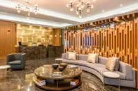 Courtyard by Marriott Bogota Airport - С баром