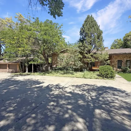 Orchard Oasis 5 Bedroom Home