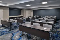Fairfield Inn & Suites Goshen Middletown - parking