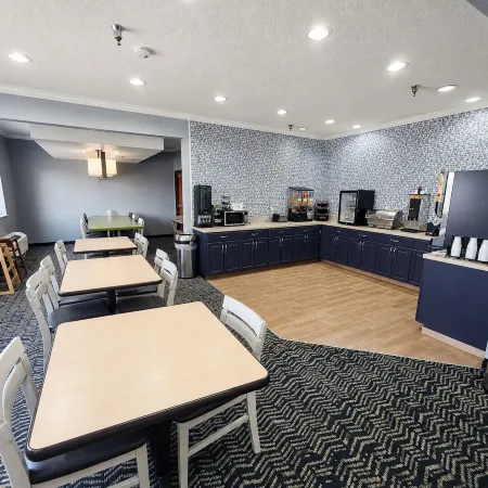 AmericInn by Wyndham Minot