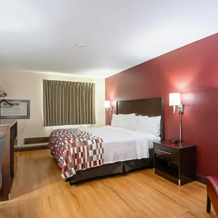 Red Roof Inn Cameron Hotels in Cameron